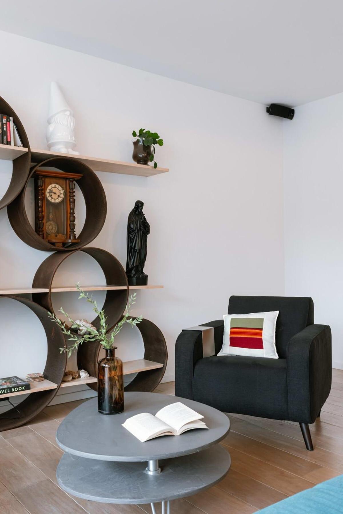 Huswell - Charming Urban Retreat, 15 Minutes From Station