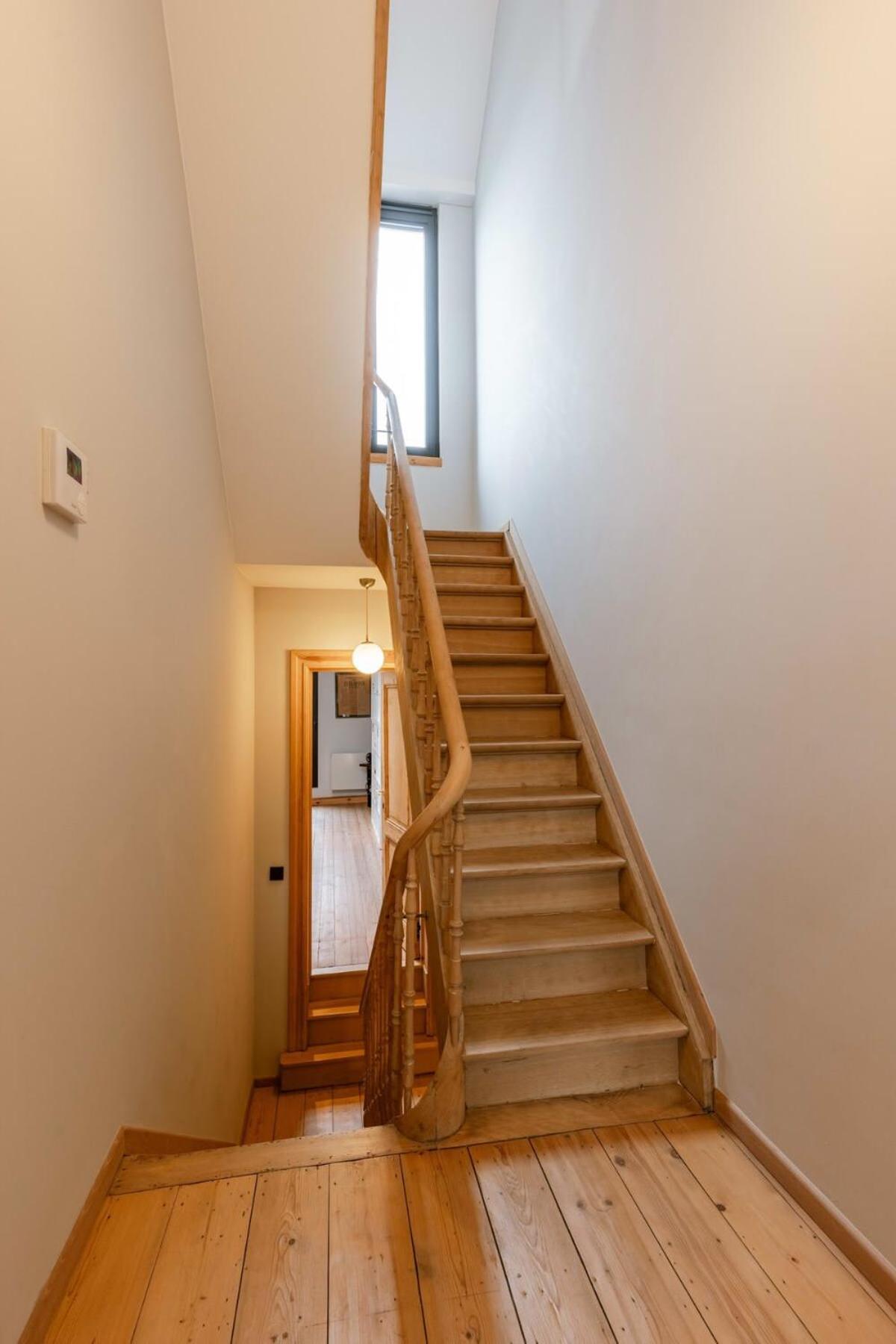 Vakantiehuis Huswell - Charming Urban Retreat, 15 Minutes From Station Antwerpen