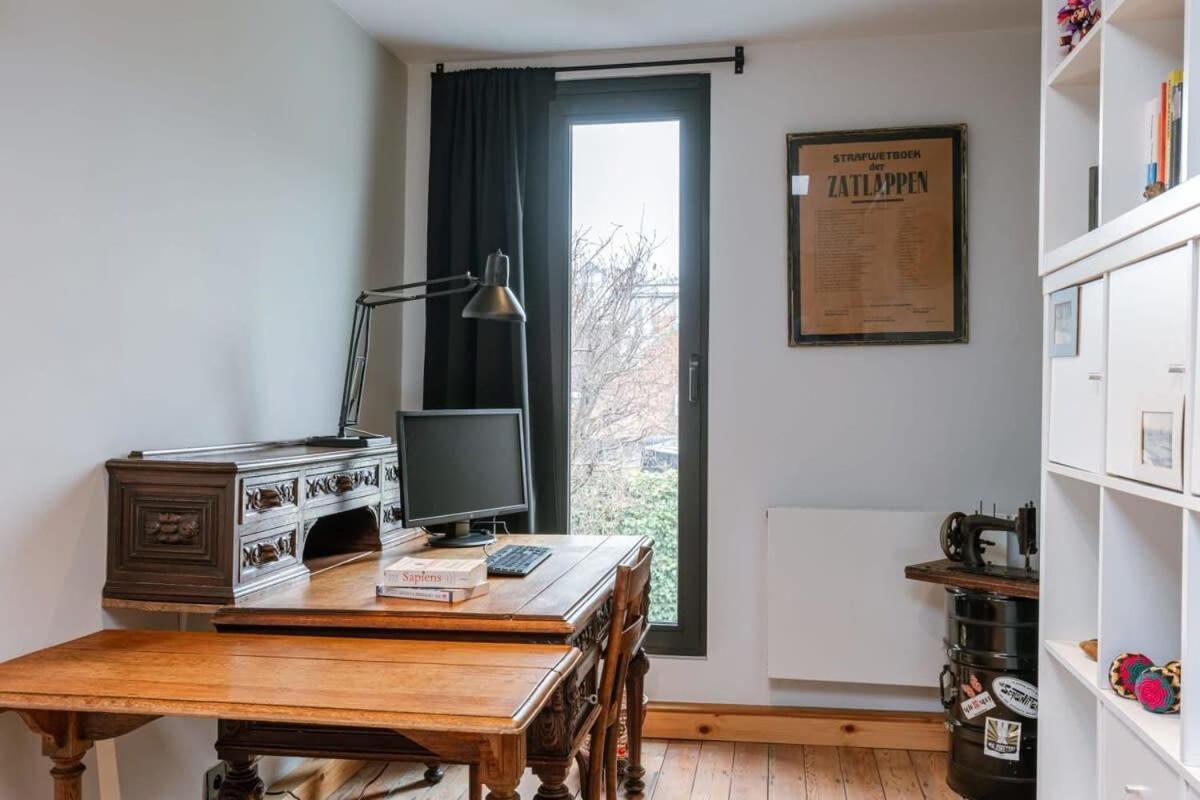 Vakantiehuis Huswell - Charming Urban Retreat, 15 Minutes From Station *