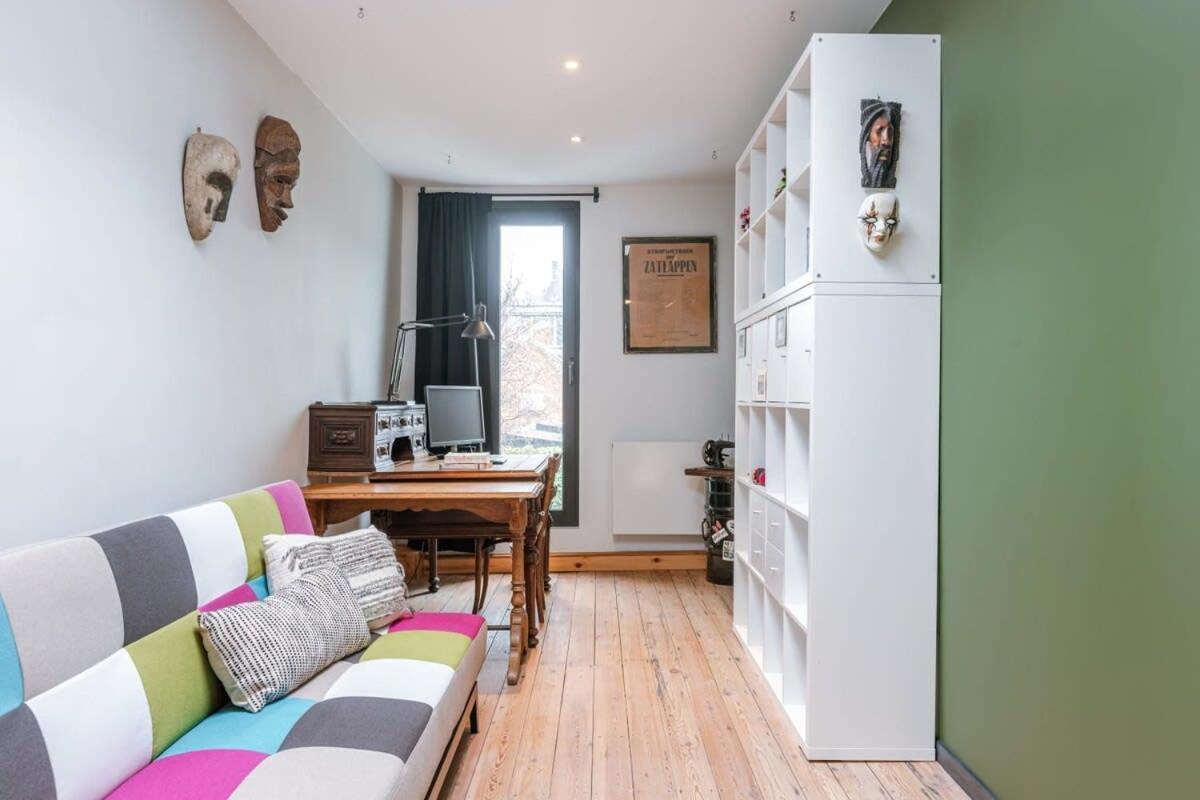 Vakantiehuis Huswell - Charming Urban Retreat, 15 Minutes From Station Antwerpen