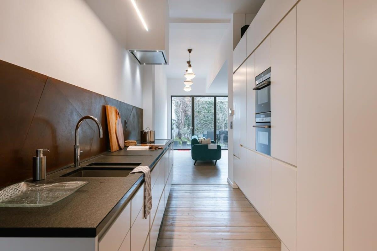 Vakantiehuis Huswell - Charming Urban Retreat, 15 Minutes From Station *